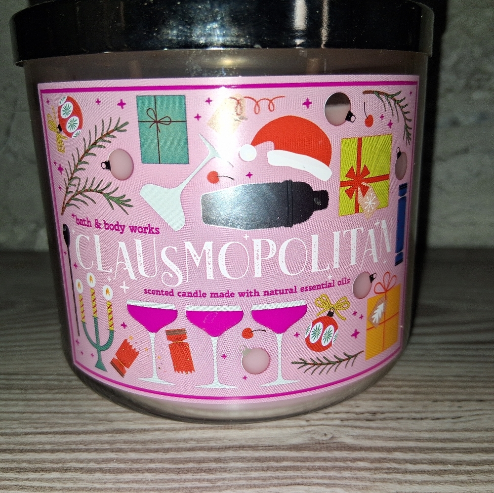 Bath & Body Works Clausmopolitan 3 Wick Candle 14.50 oz.festive Lid Design NEW!